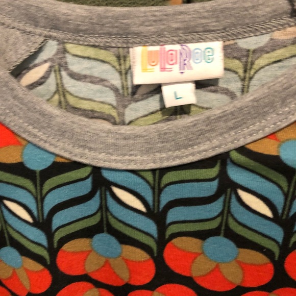 LulaRoe Randy - Picture 2 of 2